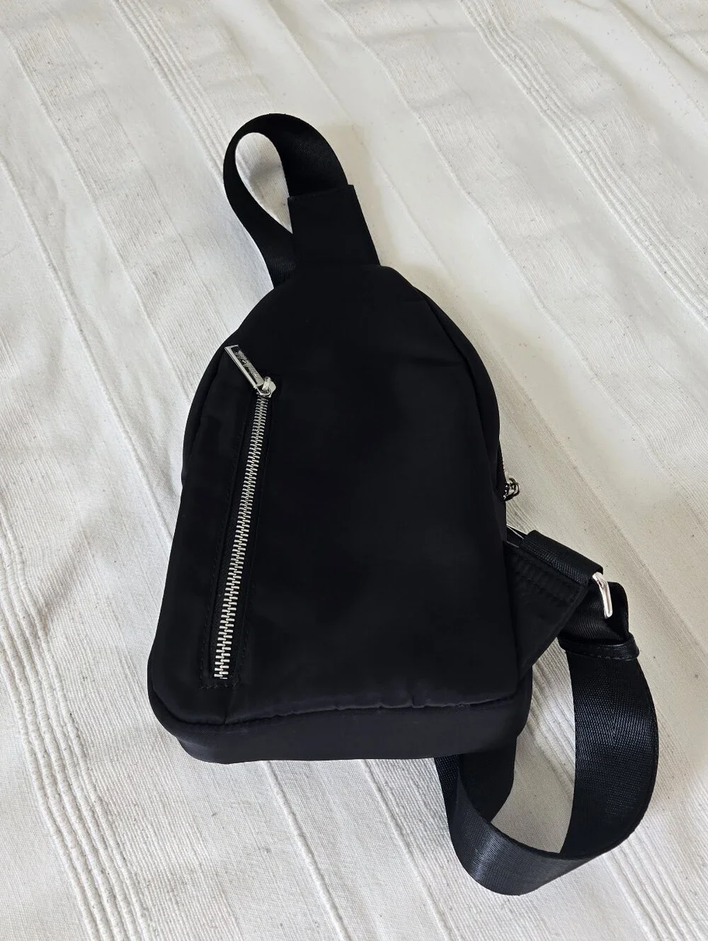 MALI + LILI Logan Black Nylon & Vegan Leather Sling Bag Crossbody Travel Street